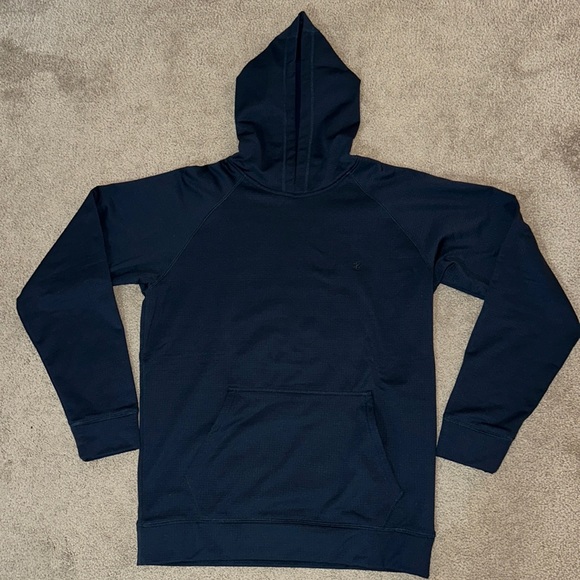 Men’s Izod hoodie. - Picture 1 of 5
